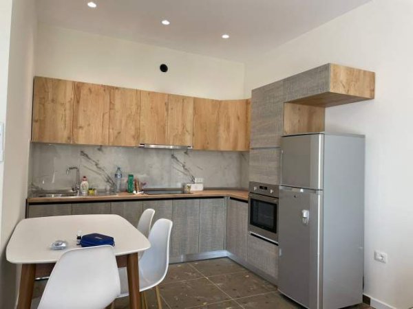 Tirane, jepet me qera apartament 1+1+BLK Kati 6, 73 m² 500 Euro (5 Maji)