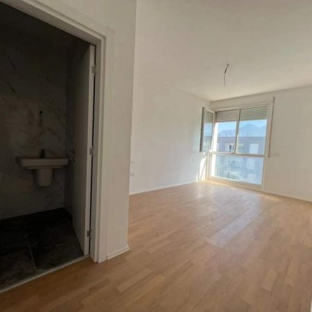 Tirane, shitet apartament 91 m² 158.000 Euro (Fiore di Bosco, rruga Don Bosko)