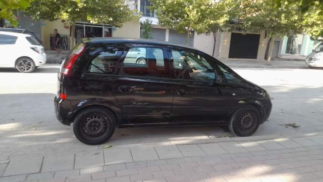 Tirane, shes makine Opel Meriva Viti 2005, 2.100 Euro