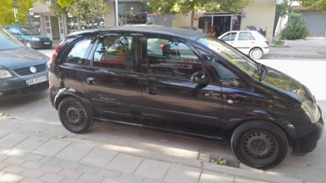 Tirane, shes makine Opel Meriva Viti 2005, 2.100 Euro