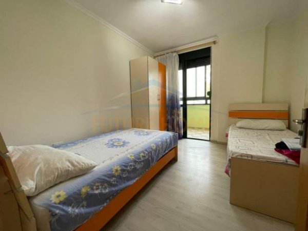 Tirane, jepet me qera apartament Kati 1, 119 m² 500 Euro ("Rruga 5 Maj")