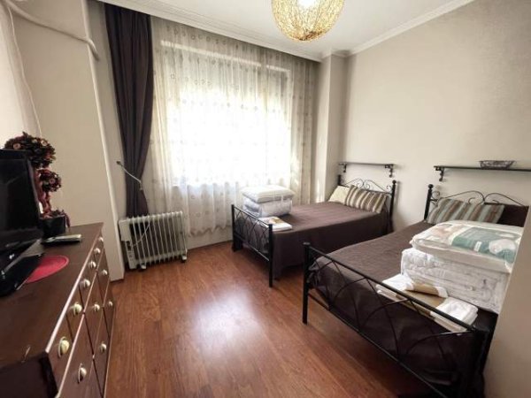 Tirane, jepet me qera apartament 2+1+BLK Kati 2, 131 m² 550 Euro (Shkolla e baletit)