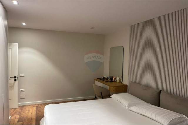 Tirane, jepet me qera apartament 1+1+BLK Kati 5, 65 m² 600 Euro (Rruga e Kavajes)