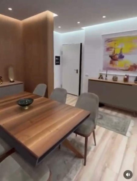 Tirane, jepet me qera apartament 3+1+A+BLK Kati 7, 165 m² 2.600 Euro (QENDER)
