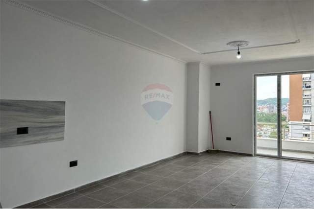 Tirane, shitet apartament 2+1+BLK Kati 7, 83 m² 124.000 Euro (Rruga "Ana Komnena")