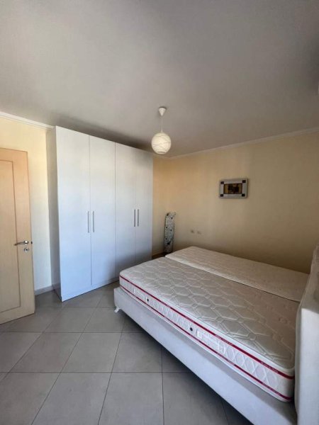Tirane, jepet me qera apartament 1+1+BLK Kati 8, 69 m² 400  (Aleksandri i Madh)