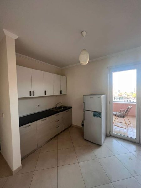 Tirane, jepet me qera apartament 1+1+BLK Kati 8, 69 m² 400  (Aleksandri i Madh)
