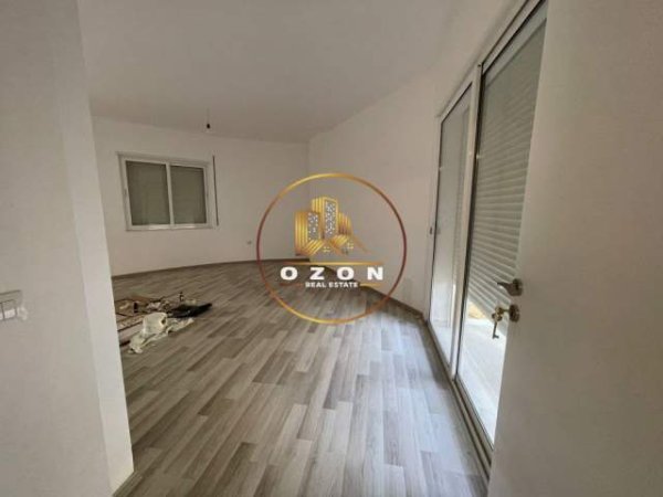 Tirane, jepet me qera apartament 1+1+A+BLK Kati 2, 80 m² 250 Euro (PRANE 2 LUANEVE, DAJT)