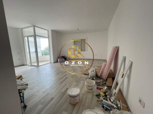 Tirane, jepet me qera apartament 1+1+A+BLK Kati 2, 82 m² 250 Euro (PRANE 2 LUANEVE, DAJT)