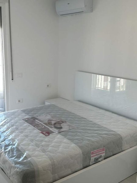 Tirane, jepet me qera apartament Kati 4, 75 m² 400 Euro (Teodor Keko)