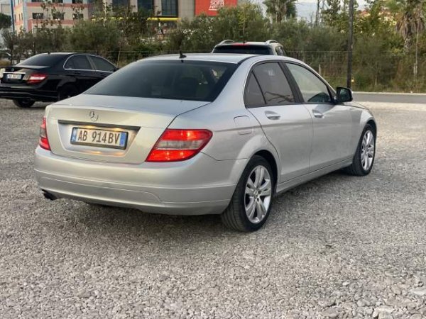 Tirane, shes Mercedes-Benz C klas Viti 2007, 7.700 Euro