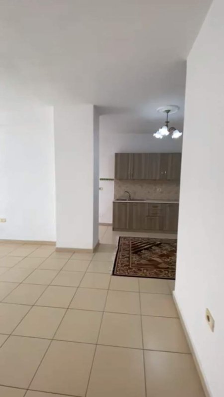 Tirane, shitet apartament 2+1 Kati 2, 110 m² 105.000 Euro (Astir)