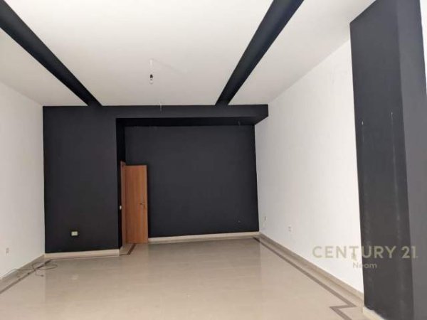 Tirane, shitet ambjent biznesi Kati 0, 52 m² 67.000 Euro (Yzberish)