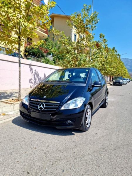 Tirane,OKAZION BENZ A160 CDI VITI 2013 KAMBIO AUTOMAT