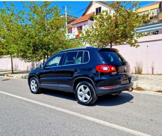 Tirane,OKAZION VW TIGUAN VITI 2010 KAMBIO AUTOMAT MOTOR 2.0TDI