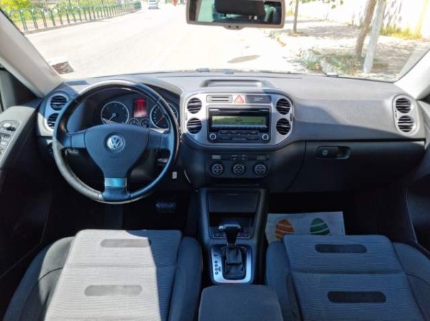 Tirane,OKAZION VW TIGUAN VITI 2010 KAMBIO AUTOMAT MOTOR 2.0TDI