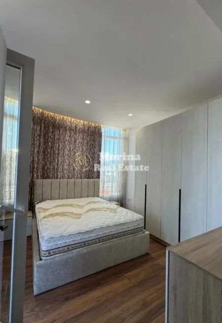 Tirane, jepet me qera apartament 1+1 Kati 7, 90 m² 450 € (Kodra e Diellit)