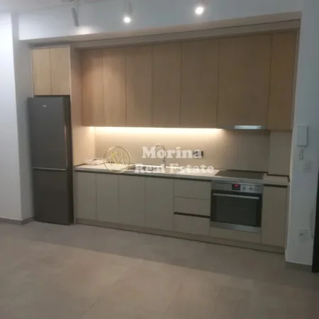 Tirane, jepet me qera apartament 2+1 Kati 3, 86 m² 400 € (5 Maji)