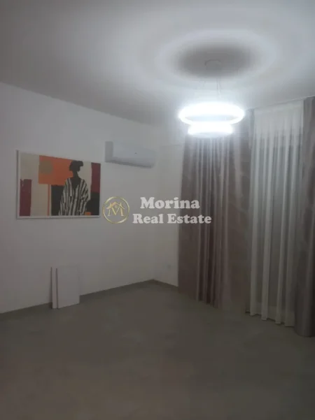 Tirane, jepet me qera apartament 2+1 Kati 3, 86 m² 400 € (5 Maji)