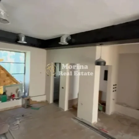 Tirane, jepet me qera ambjent biznesi Kati 0, 100 m² 1.000 € (Vasil Shanto)