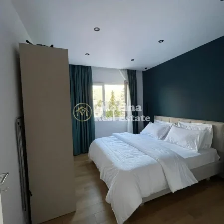 Tirane, jepet me qera apartament 1+1 Kati 5, 55 m² 500 € (Pazari i Ri)
