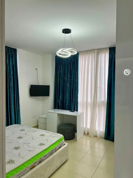 Tirane, jepet me qera apartament 2+1+Ballkon Kati 1, 100 m² 650 € 