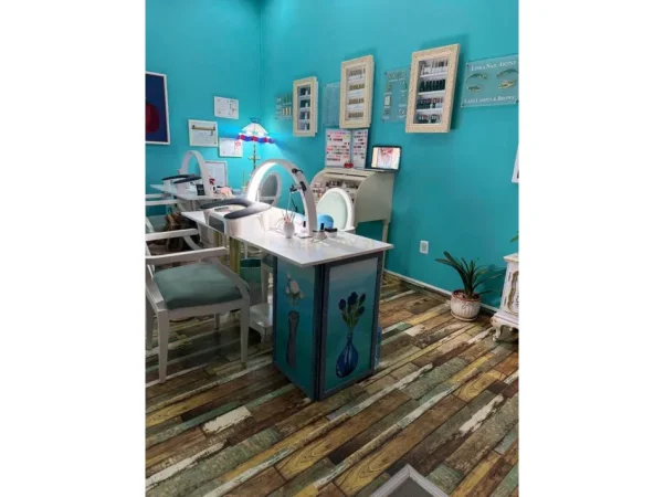 Tirane, shitet ambjent biznesi Kati 0, 37 m² (Ish Ekspozita)