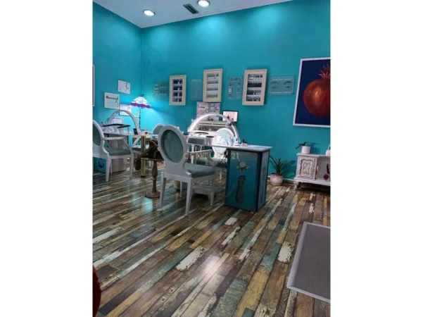 Tirane, shitet ambjent biznesi Kati 0, 37 m² (Ish Ekspozita)