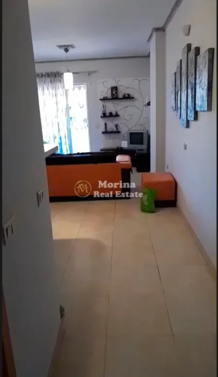 Tirane, jepet me qera apartament 2+1 Kati 5, 112 m² 700 € (Zogu i ZI)