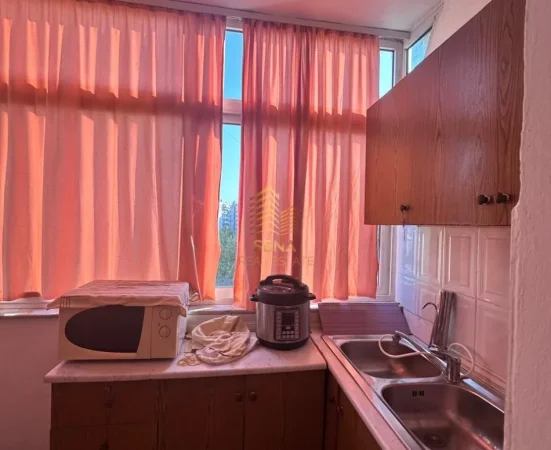 Tirane, jepet me qera apartament 1+1 Kati 4, 60 m² 370 € (Don Bosko)