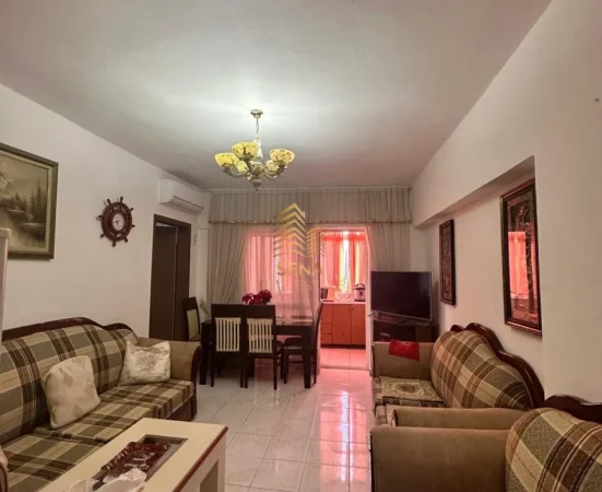 Tirane, jepet me qera apartament 1+1 Kati 4, 60 m² 370 € (Don Bosko)