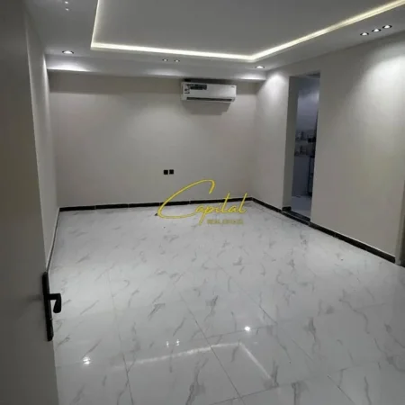 Tirane, jepet me qera ambjent biznesi Kati 0, 27 m² 500 € (ISH EKSPOZITA)