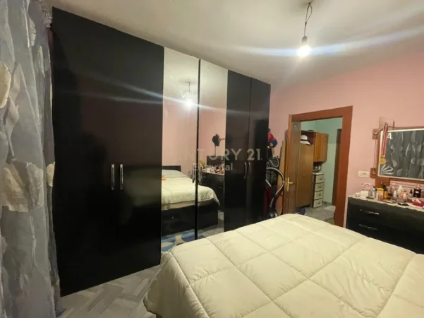 Tirane, shitet apartament 1+1 Kati 2, 59 m² 135.000 € (Rruga Irfan Tomini)