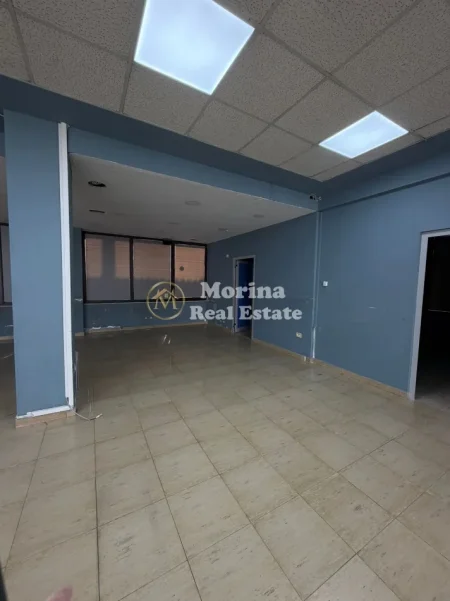Tirane, jepet me qera ambjent biznesi Kati 2, 220 m² 2.000 € (Rruga e Dibres)