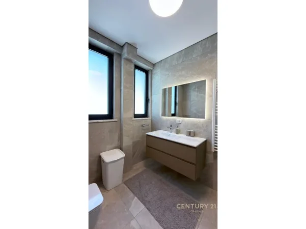 Durres, shitet Vile 2 Katshe Kati 2, 711 m² 1.150.000 € (San pietro)