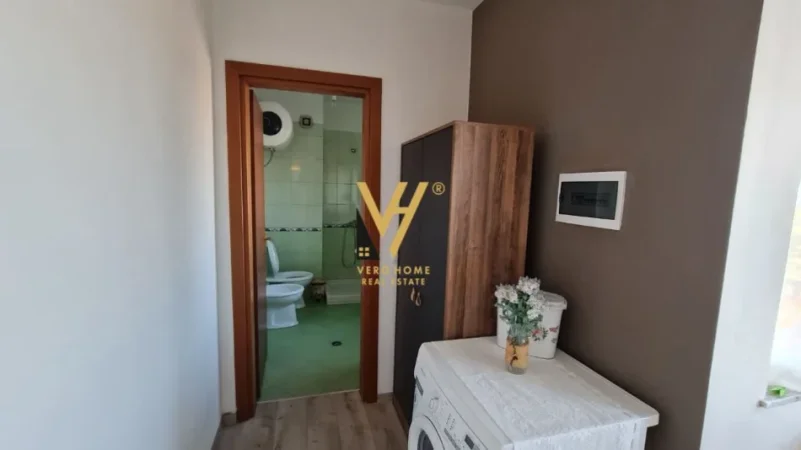 Tirane, jepet me qera garsonier Kati 11, 45 m² 480 € (RRUGA E KAVAJES)