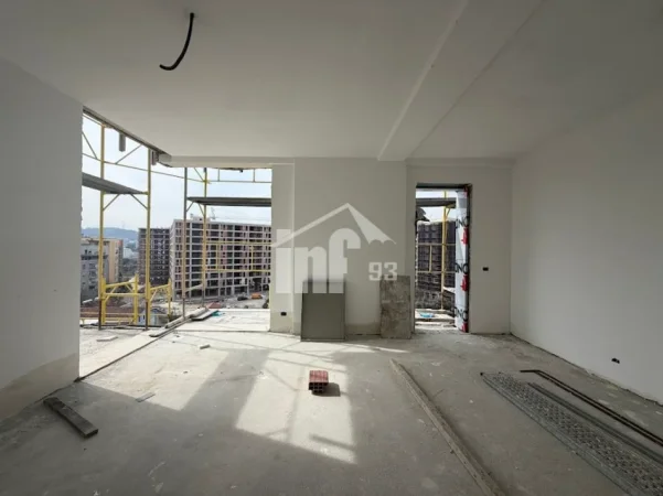 Tirane, shitet apartament 3+1 Kati 7, 176 m² 423.000 € (MBRAPA GLOBE, RRUGA E KAVAJËS)