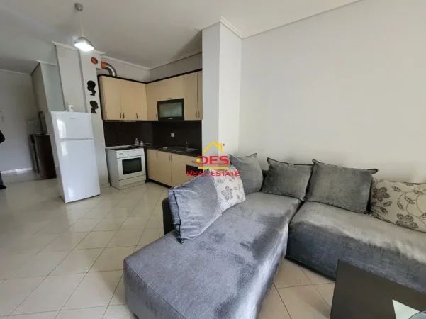 Vlore, shitet apartament 2+1+Ballkon Kati 4, 108 m² 145.000 € (Çole)