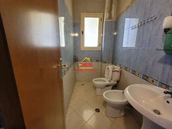 Vlore, shitet apartament 2+1+Ballkon Kati 4, 108 m² 145.000 € (Çole)