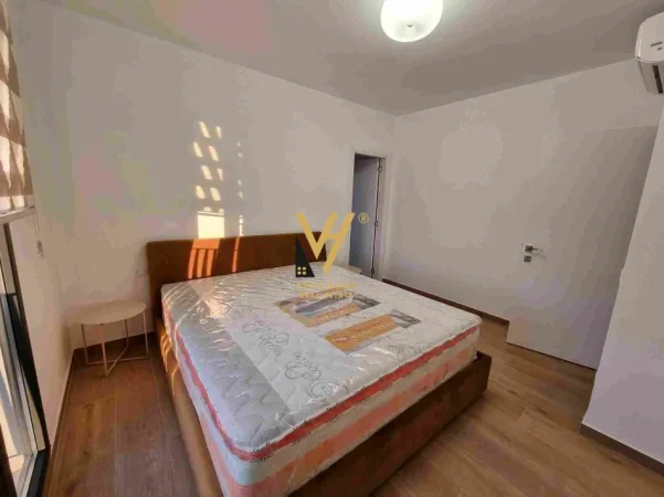 Tirane, shitet apartament 2+1+Ballkon Kati 8, 100 m² 220.000 € (QSUT, KOMPLEKSI ZIRKON)