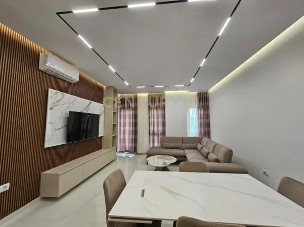 Tirane, jepet me qera apartament 1+1+Ballkon Kati 6, 76 m² 1.000 € 