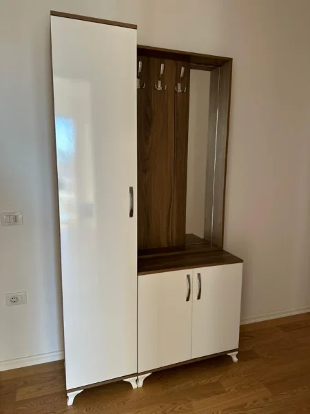 Tirane, jepet me qera apartament 2+1+Ballkon Kati 6, 113 m² 550 € 