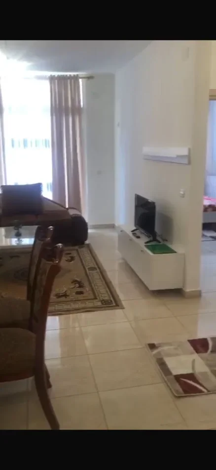 🏡 OKAZION , Jepet me Qera Apartament 2+1 , 400 euro ne Astir tek Vila L