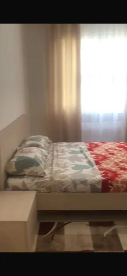 🏡 OKAZION , Jepet me Qera Apartament 2+1 , 400 euro ne Astir tek Vila L