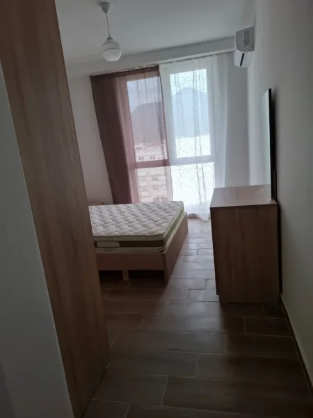 Tirane, jepet me qera apartament 2+1+Ballkon Kati 5, 80 m² 500 € 