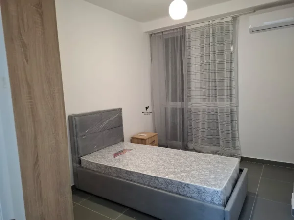 Tirane, jepet me qera apartament 3+1 Kati 3, 116 m² 650 € (5 MAJI)