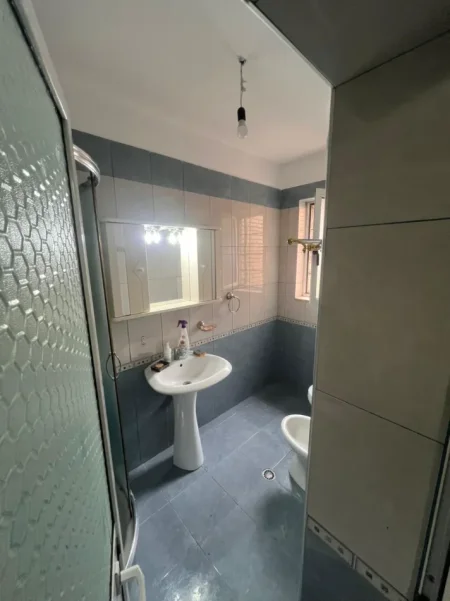 Tirane, shitet apartament 1+1 Kati 4, 53 m² 117.000 € 