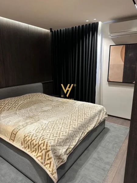 Tirane, jepet me qera apartament 1+1+Ballkon Kati 3, 74 m² 1.000 € (ISH EKSPOZITA)