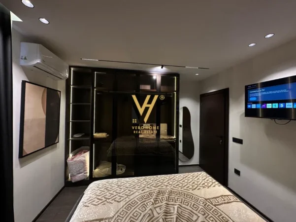 Tirane, jepet me qera apartament 1+1+Ballkon Kati 3, 74 m² 1.000 € (ISH EKSPOZITA)