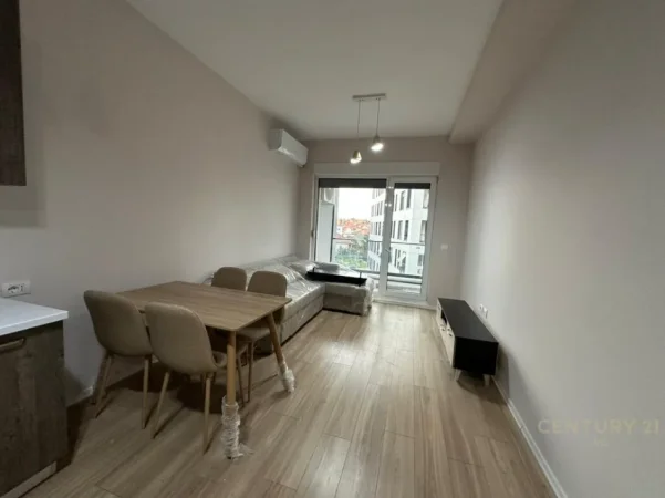 Tirane, jepet me qera apartament 1+1+Ballkon Kati 3, 650 m² 650 € 